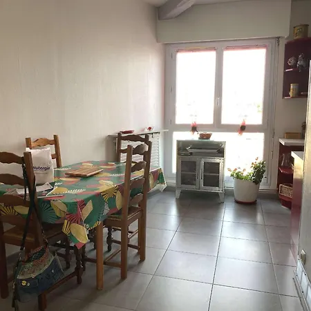T2 - Balcon, Ascenseur, Wifi, Equipe A - Fr-1-553-225 Apartment